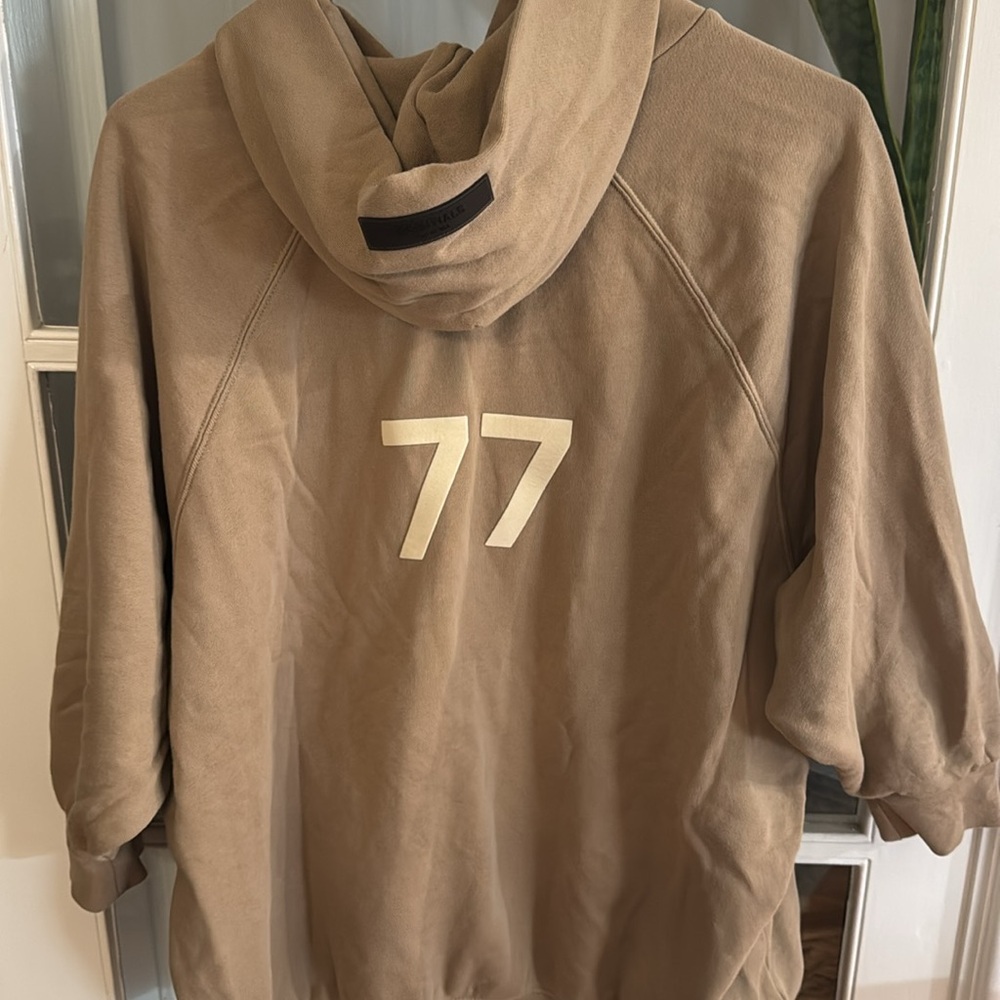 Essentials sweatshirt - Picture 3 of 3